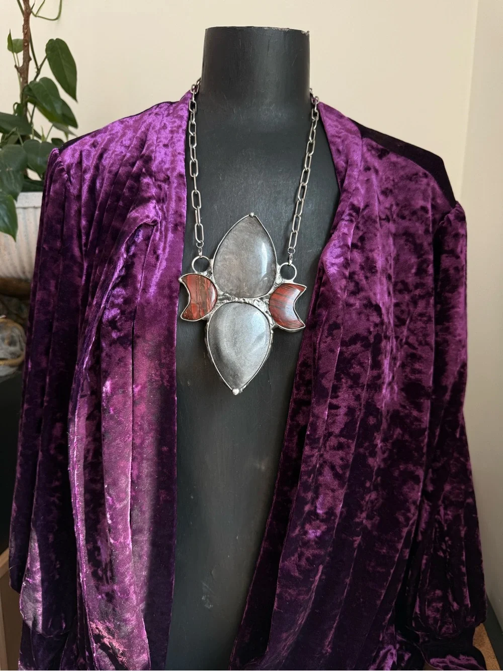 Statement obsidian red Jasper crystal Pendant Necklace chunky jewelry gothic
